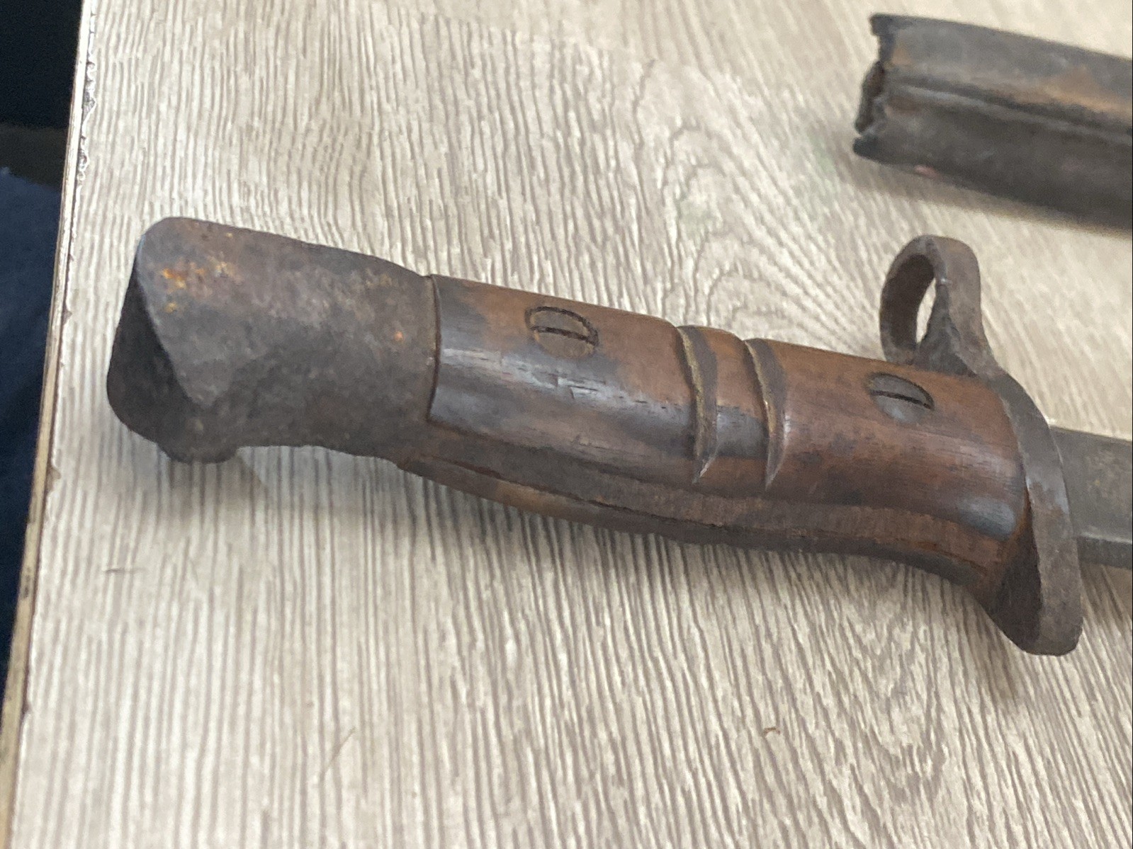 RARE ORIGINAL US MADE BRITISH M1913 BAYONET AND SCABBARD MAKER WINCHESTER 1917