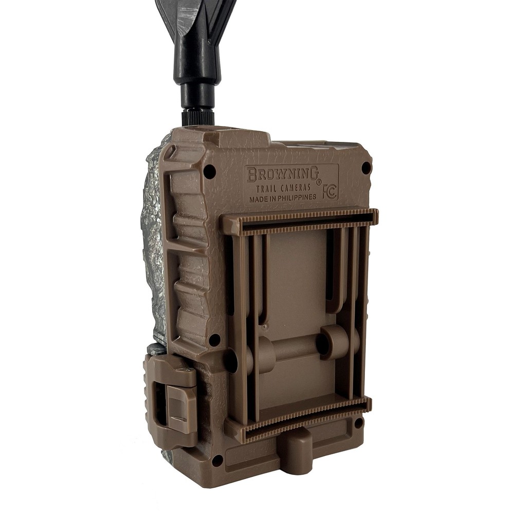 Browning Trail Camera Defender Pro Scout Max HD 46MP with Solar Pack Bundle