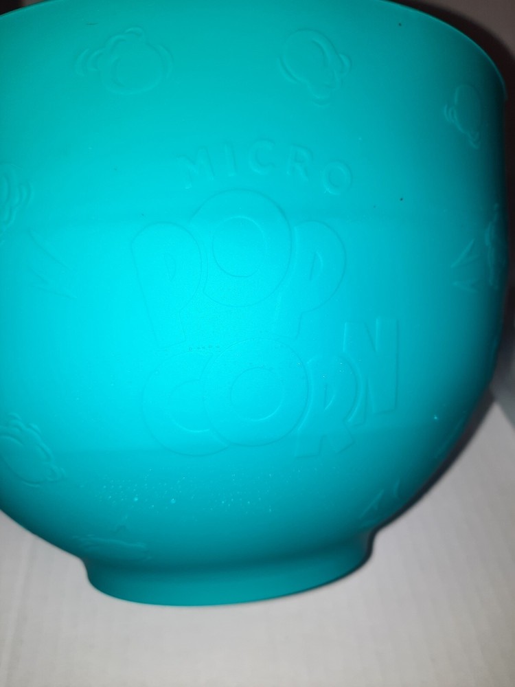 Ecolution Micro-Pop Silicone Popcorn Popper Microwave.Teal color