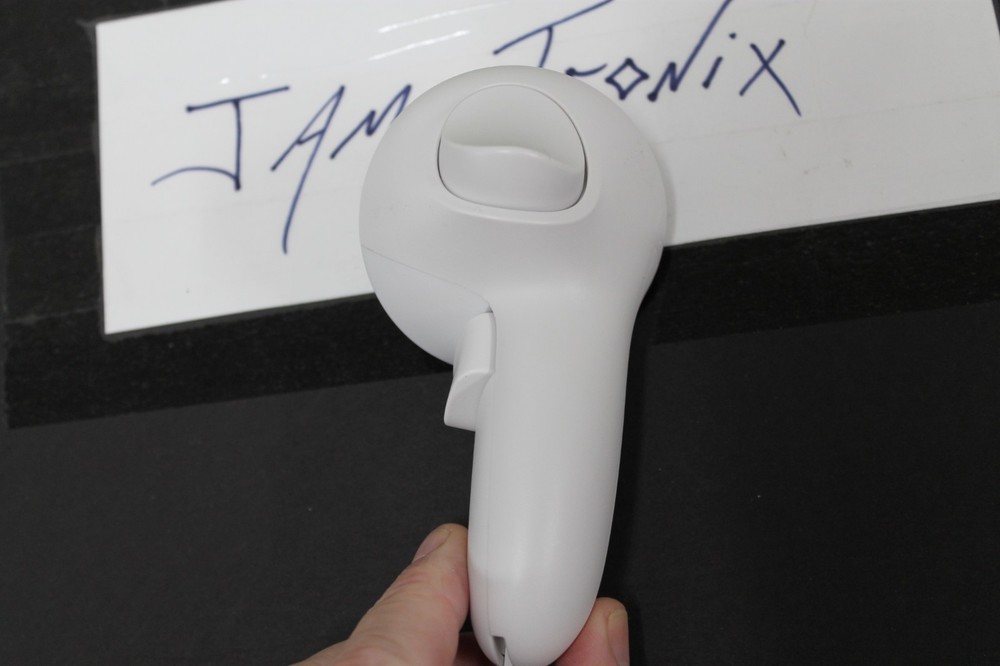 Genuine Meta Quest 3 / 3S VR LEFT Controller ONLY (Left Hand)