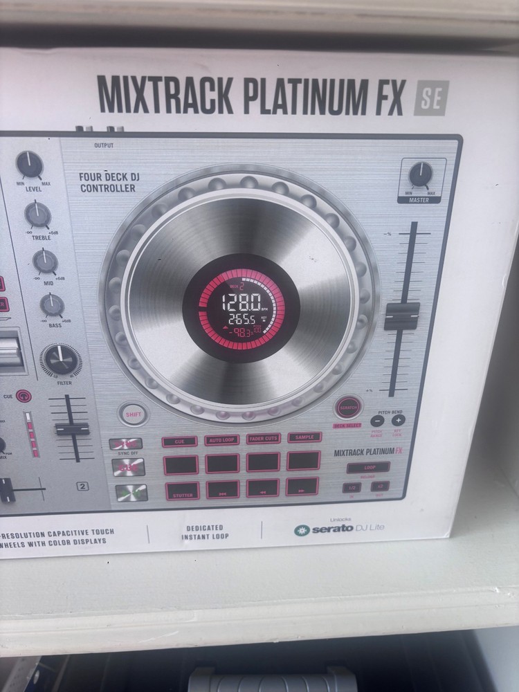 Numark ‎Mixtrack Platinum FX DJ Controller - Black