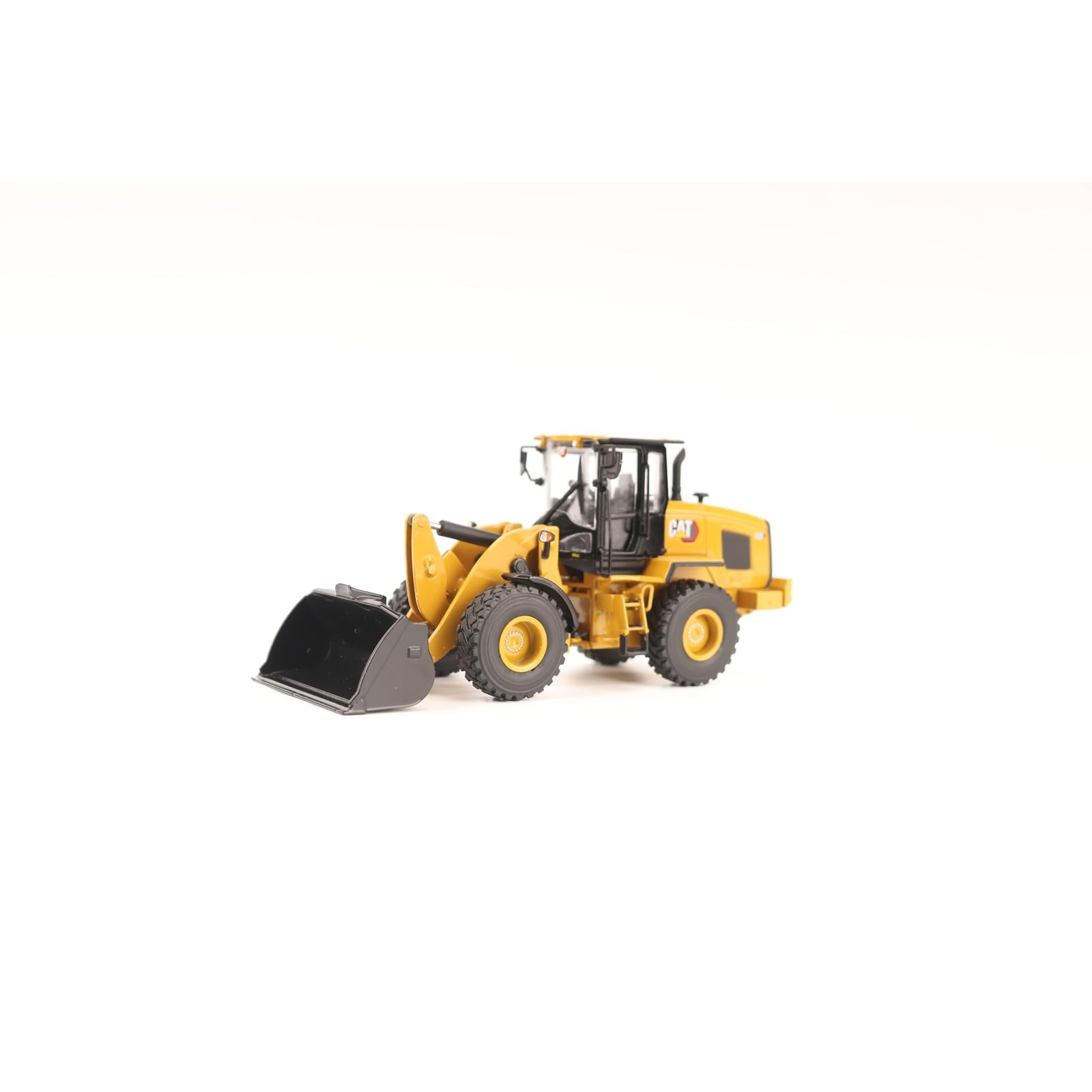1:50 Scale Cat 930 Wheel Loader Diecast Model – High Line Series 85779