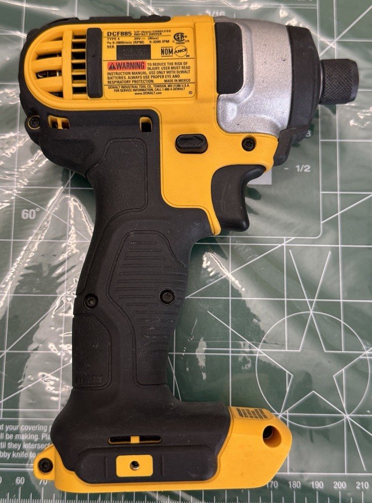 Dewalt 20V 1/4" 1/2" DCD780 DCF885 2-Drill Combo Kit