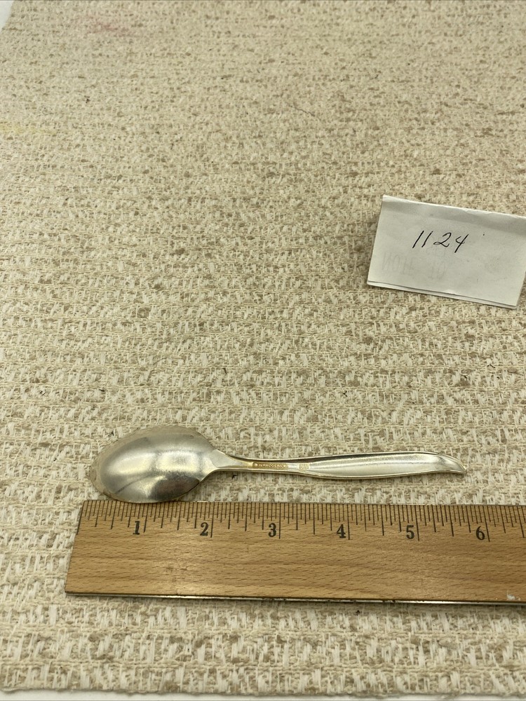 Wm Rogers IS 1958 “SWEEP” Dinner Spoon 6” Silverplate Flatware