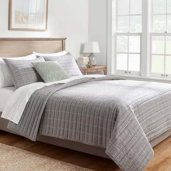 King Flannel Windowpane Quilt Charcoal Gray - Threshold