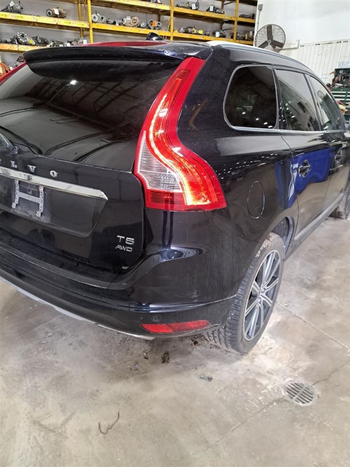 2016 Xc60 Jack Sku#4417705