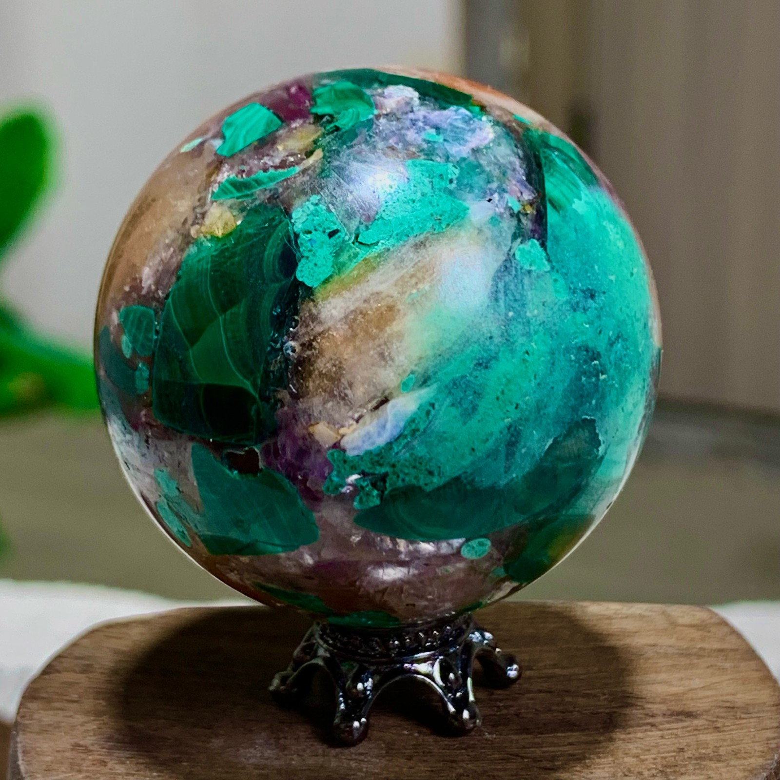 85G Newly discovered rare malachite purple mica symbiotic sphere restoration