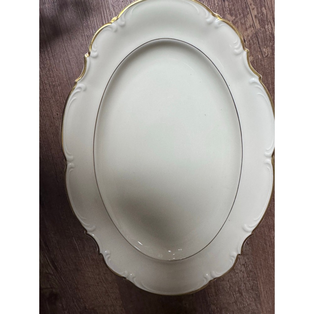 Hutschenreuther Hamilton Pattern Medium Platter - Elegant Fine China