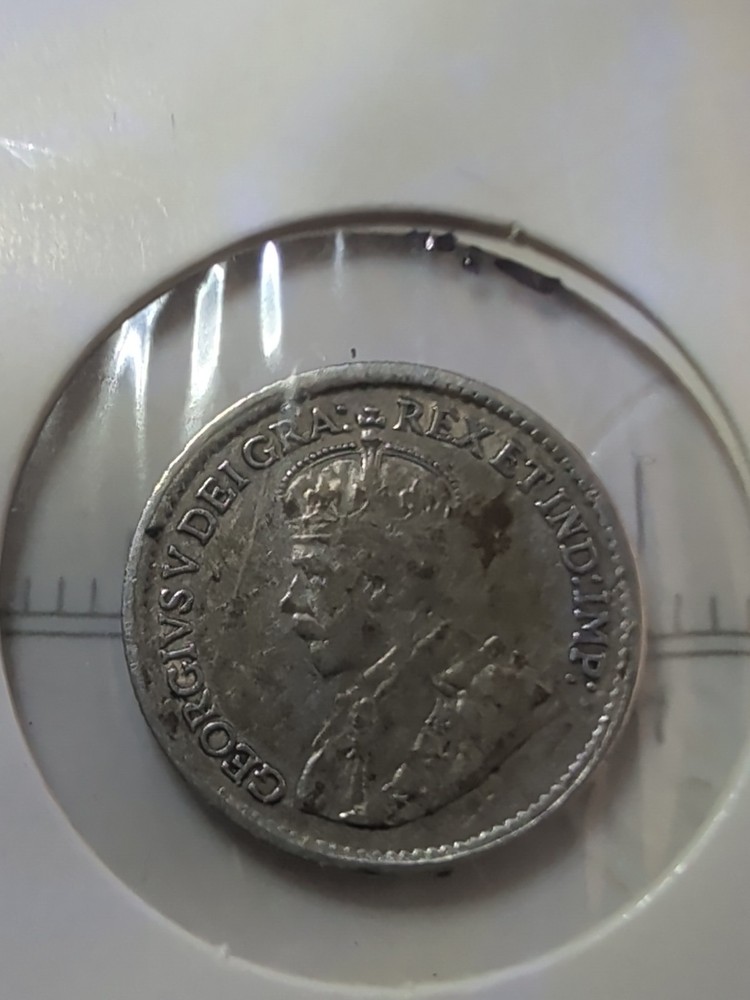 1920 Canada 5c Silver Coin-Nice Grade--CC13