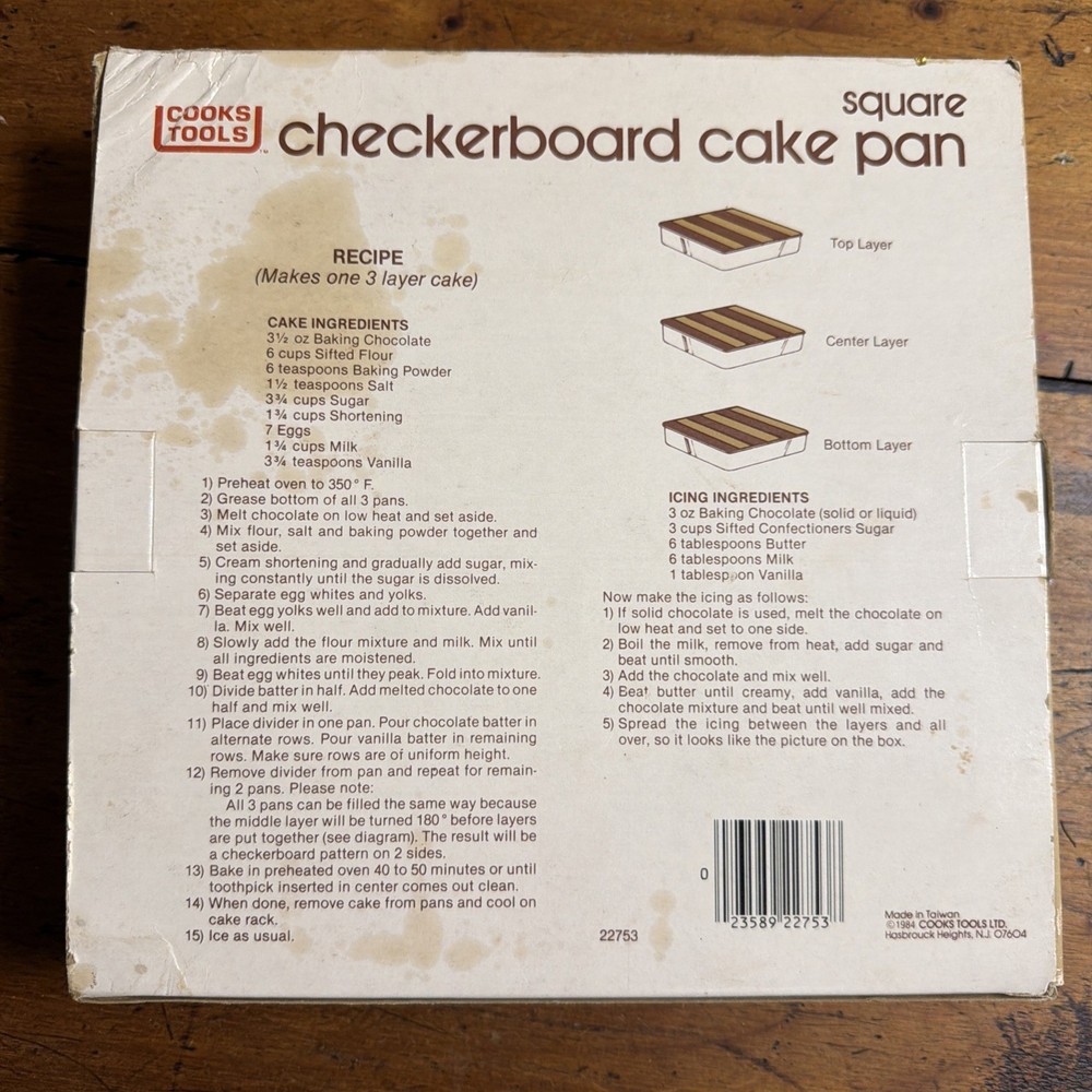 VINTAGE CHECKERBOARD Cake Pan~ Preowned see all pics!