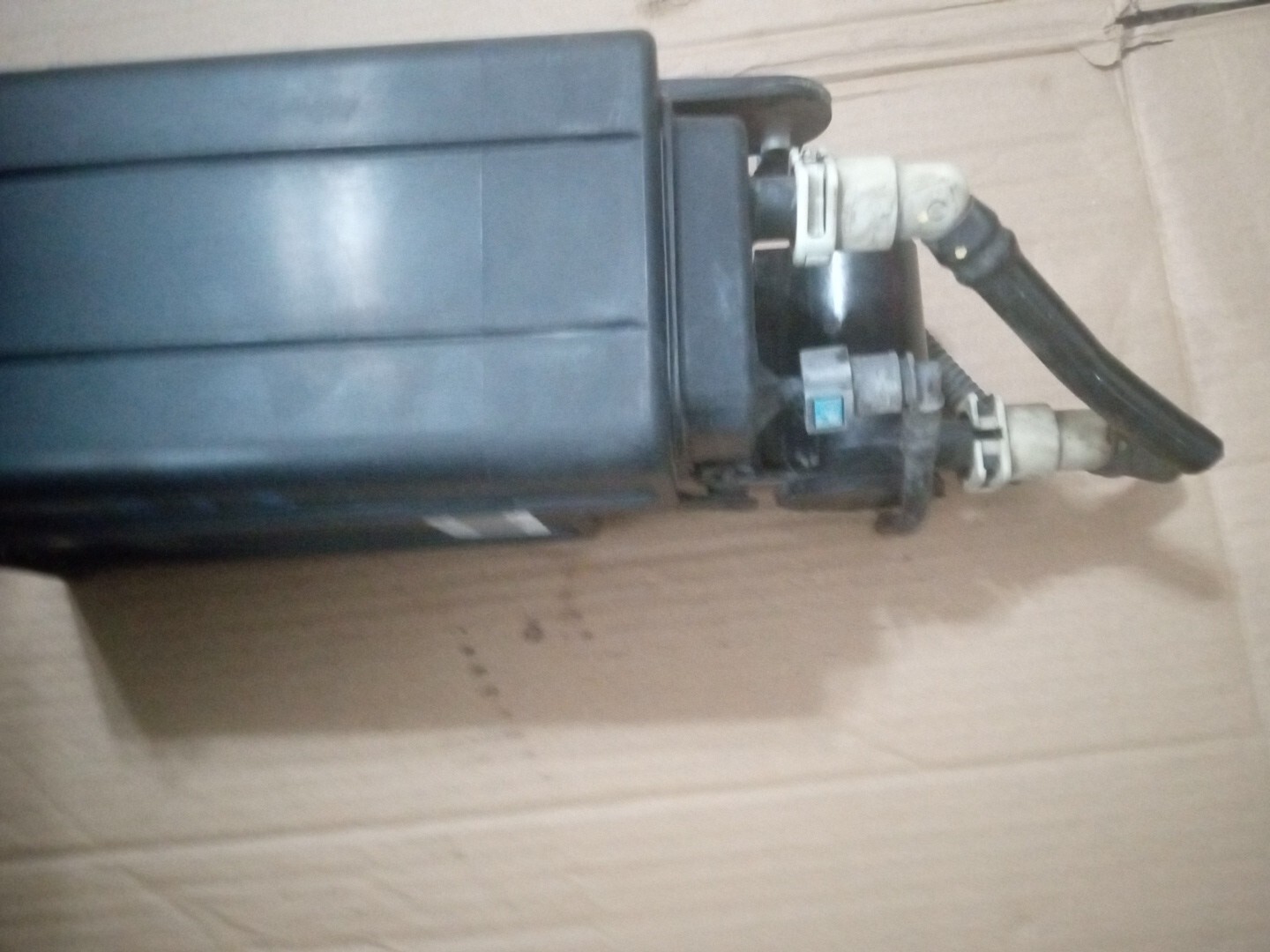 2010-2012 HYUNDAI SANTA FE, 2011-13 KIA SERENTO FUEL VAPOR EMISSIONS 31410-1U000