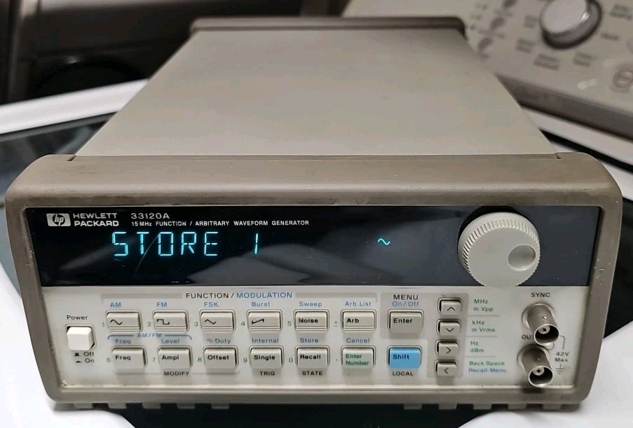 HP Agilent 33120A 15 MHz Function Arbitrary Waveform Generator - Excellent Cond.