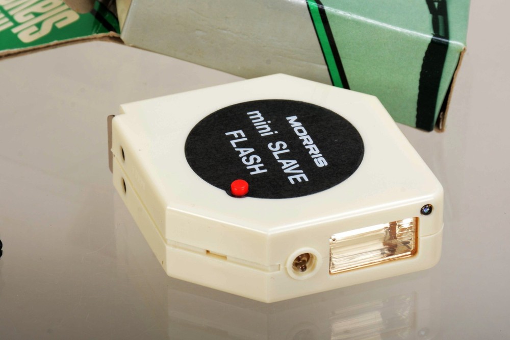 Morris Mini Slave Flash - Tiny, Self standing, Optical Slave - Mint, Open Box