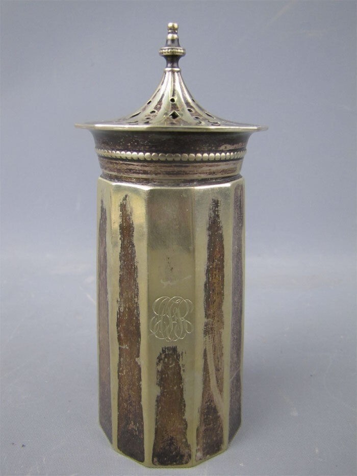 Vintage B Laurel EPNS Silverplate Unusual Sugar Shaker Sifter England 5-3/4"