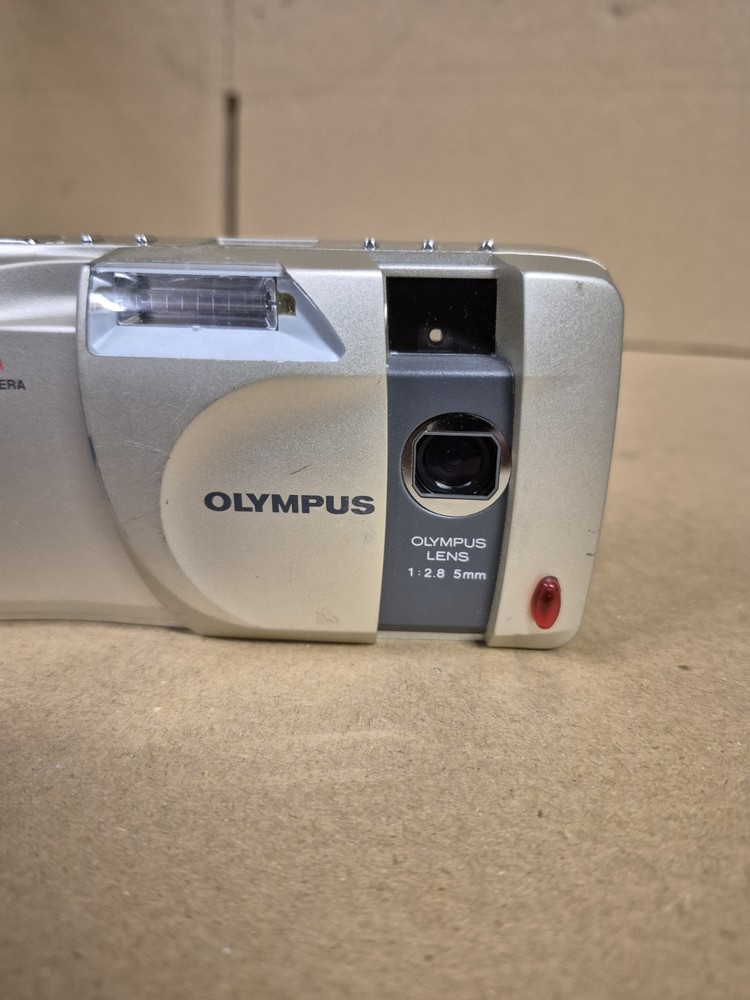 Olympus Camedia C-820L 1.3MP Compact Digital Camera Silver Untested