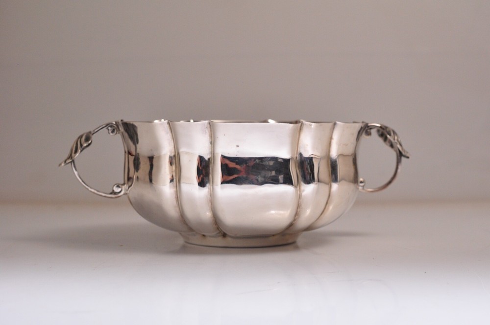 Large Vintage DUPUIS Mexico Silverplated Bowl- Leaf - Plateado- 8 3/4" X 6" X 3"