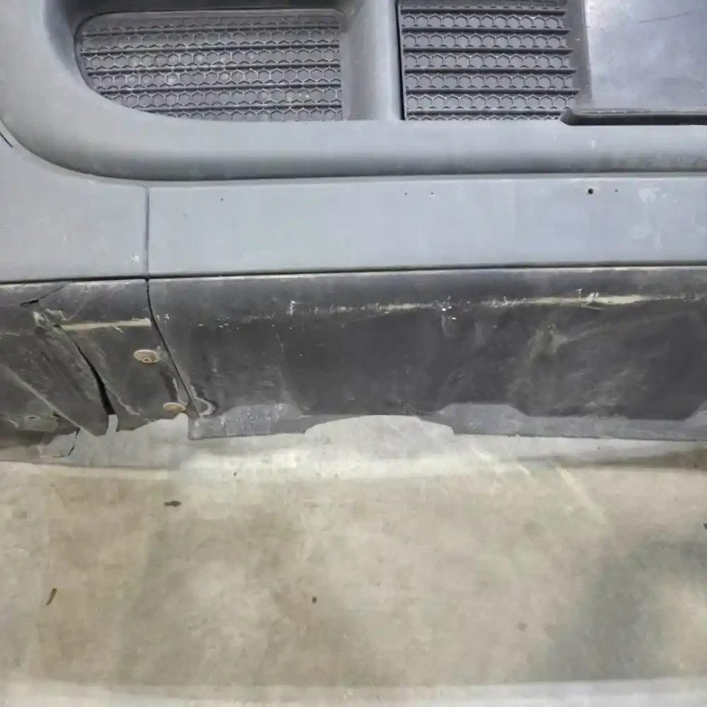 2011 Freightliner Cascadia Front Bumper- A21-27268-016