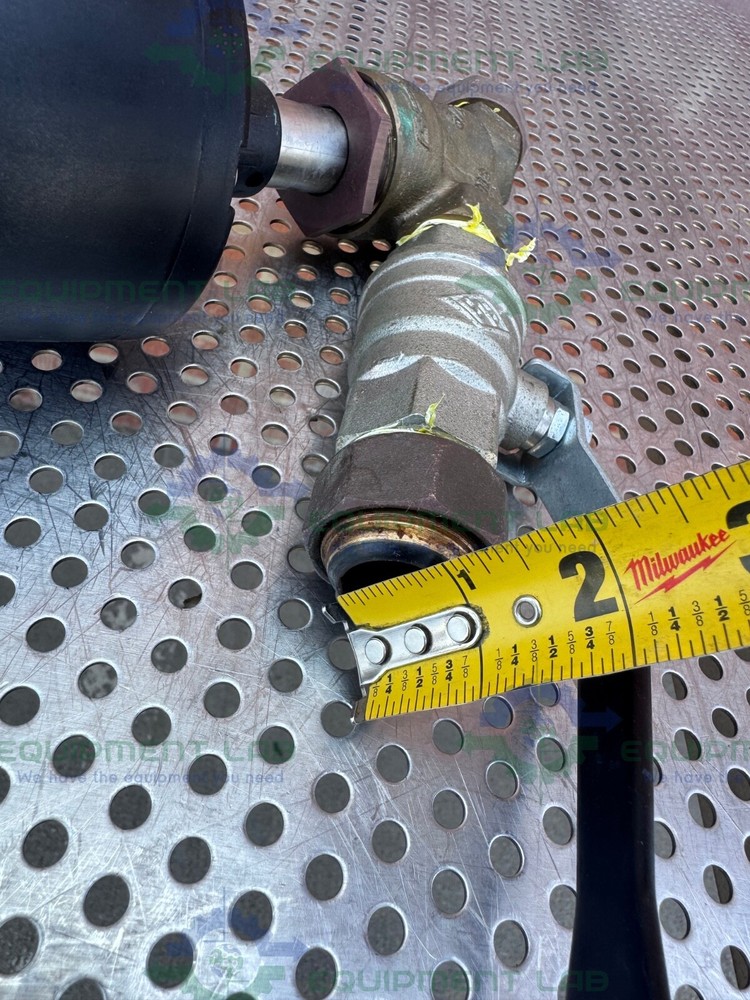 Gemu 554/15 Pneumatic Angle Seat Globe Valve w/ 3/4" Compression Fitting, Valve