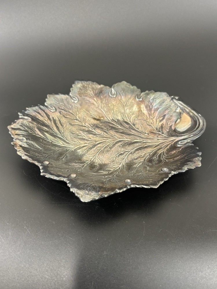 Vintage Reed & Barton Silver-Plated Leaf Dish Shallow – Pattern 140