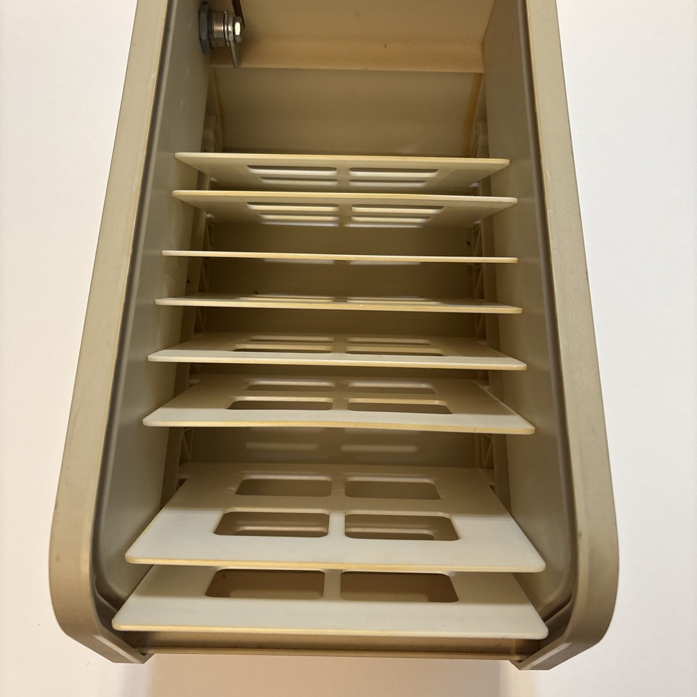 Microcomputer Accessories Plastic Roll Top 5.25” Disc Keeper Storage No Key