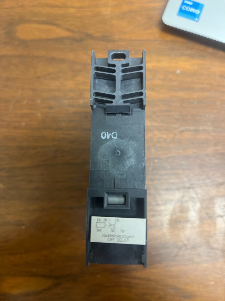 Siemens 7PU4620-2AJ20 Time Delay Relay