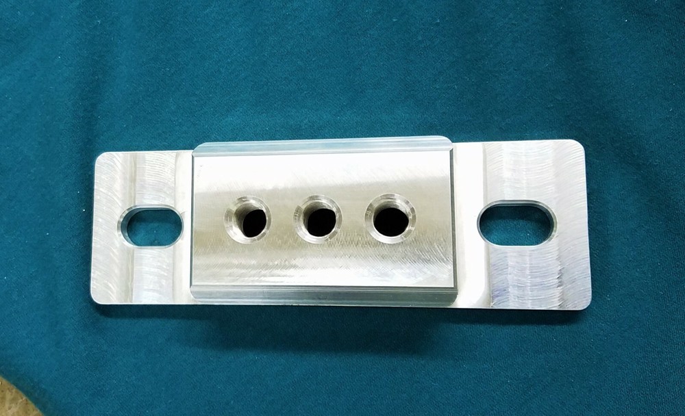 Solid Low Profile Transmission Mount Universal for TH350 TH400 Power Glide 700R4