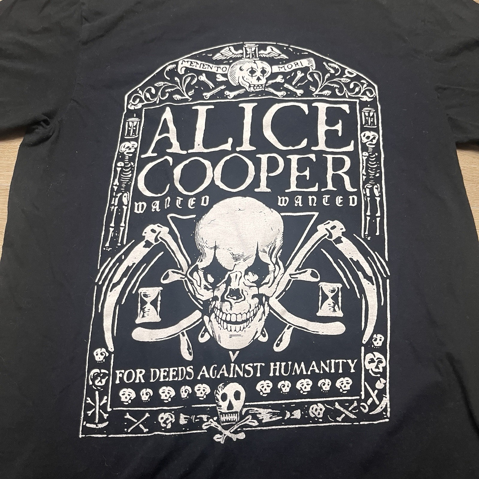 Alice Cooper 2025 Concert Tour Shirt Size Medium For Deeds Against Humanity