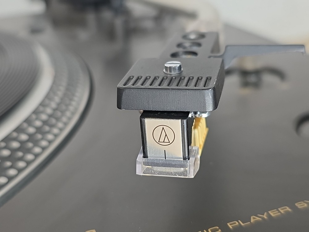 Technics SL-1350 Direct Drive Automatic Turntable *READ*