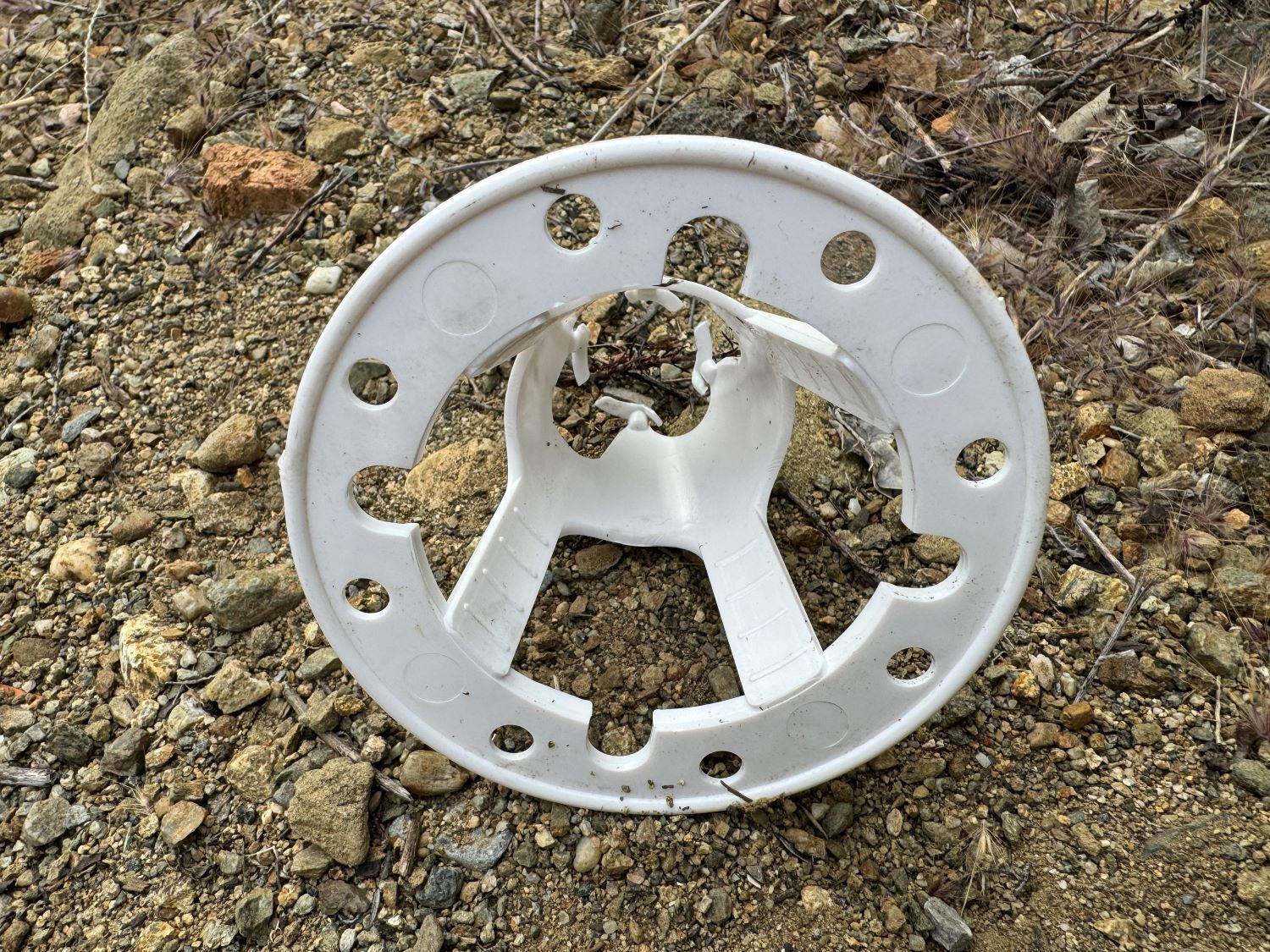 Sandbaggy Plastic Rebar Chairs - Elevates Rebar 2.5" or 3" - Rebar #3 to #5