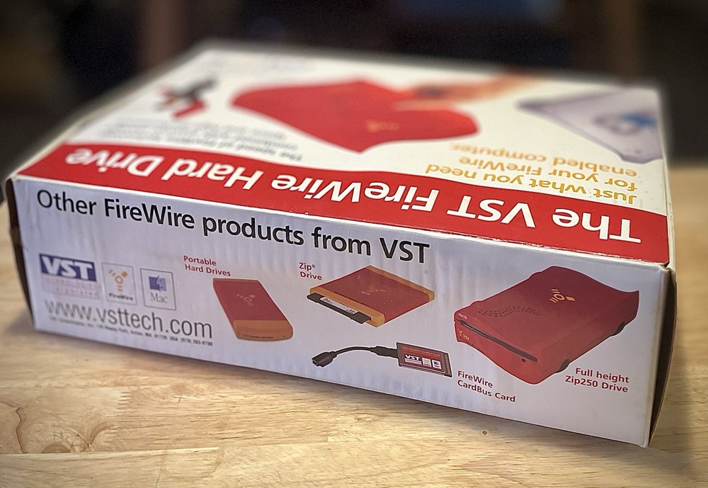 SmartDisk VST Firewire Portable External Hardrive / Enclosure / Video Software