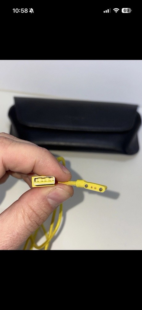 Snapchat Spectacles 2 Nico (case & Charging Cable)