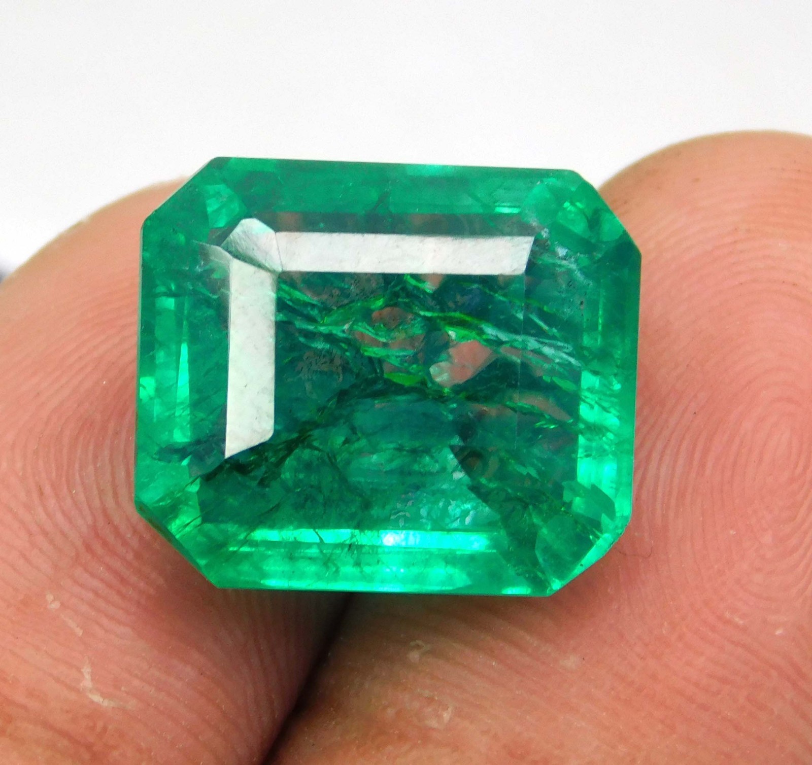 Certified Natural Colombian Green Emerald 14.05 Ct Emerald Cut Loose Gemstone