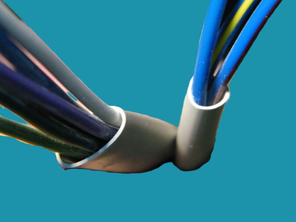 Vespa grey cable sleeve