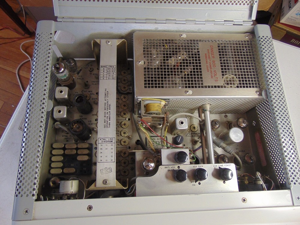 Collins 32S-1 Ham Radio Transmitter with Manual