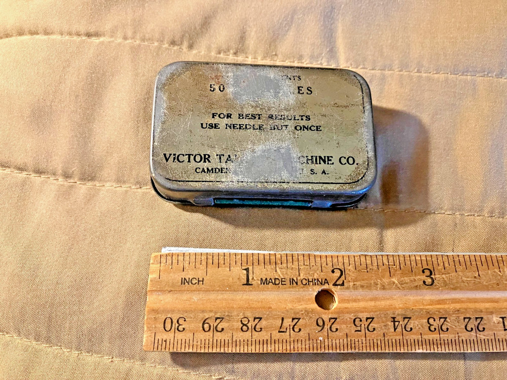 Victor 500 Half Tone Phonograph Needles Tin