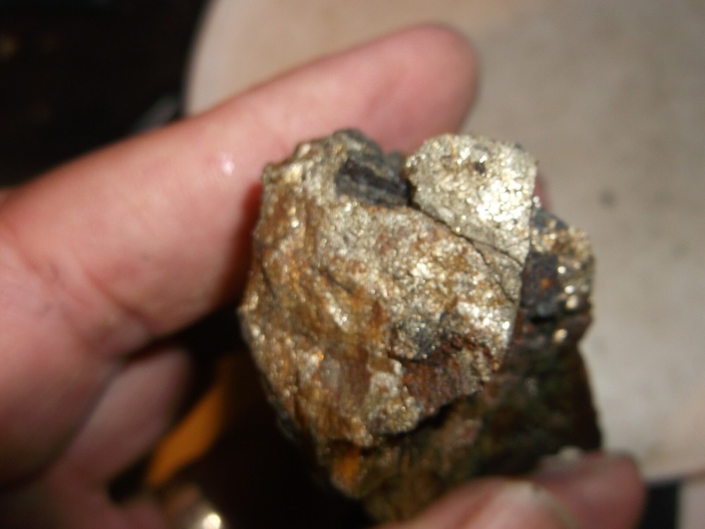Gold, silver, copper, 121 grams samples ,ore high grade .