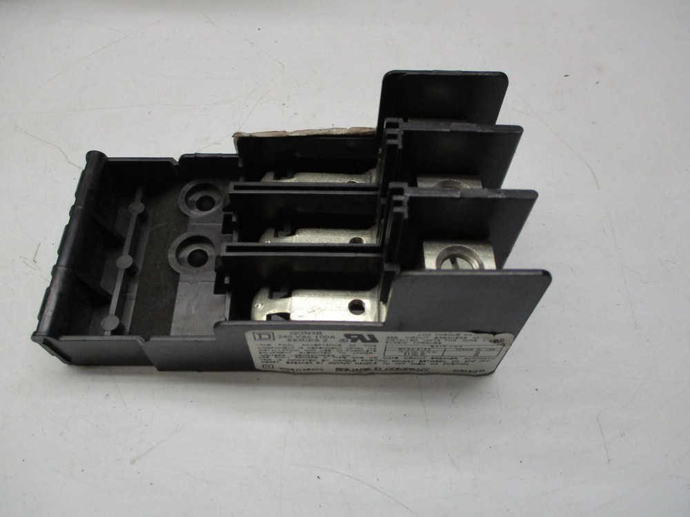 SQUARE D QON3B MOUNTING BASE NSNP 2722B
