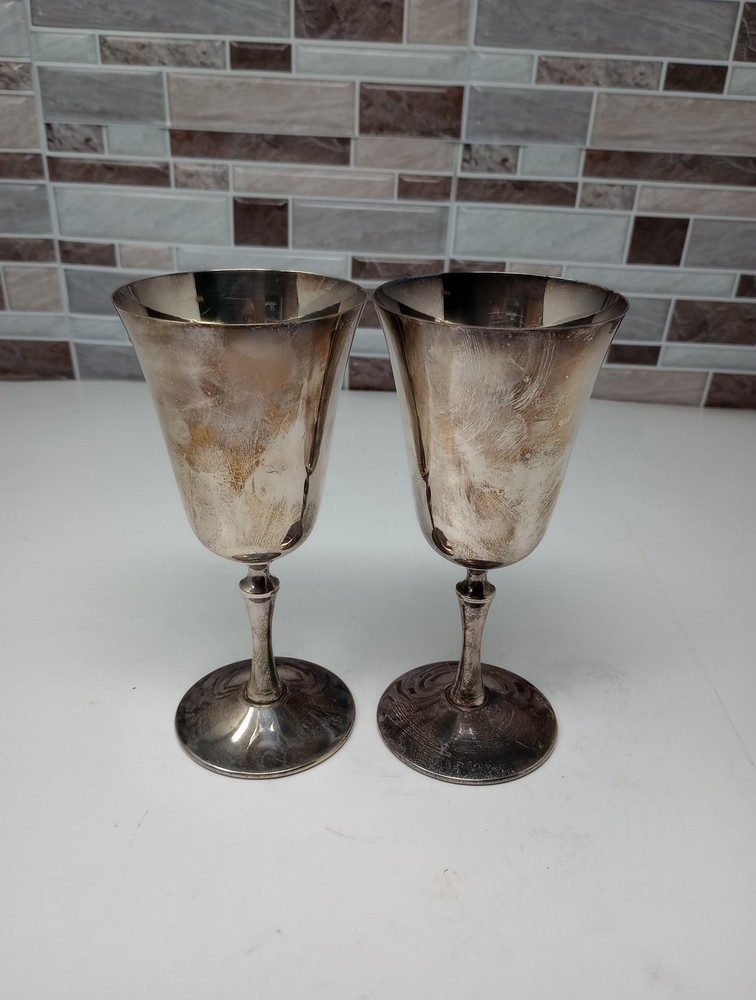 Vintage Pair Of Vintage EL de Uberti Goblets Silver Plated