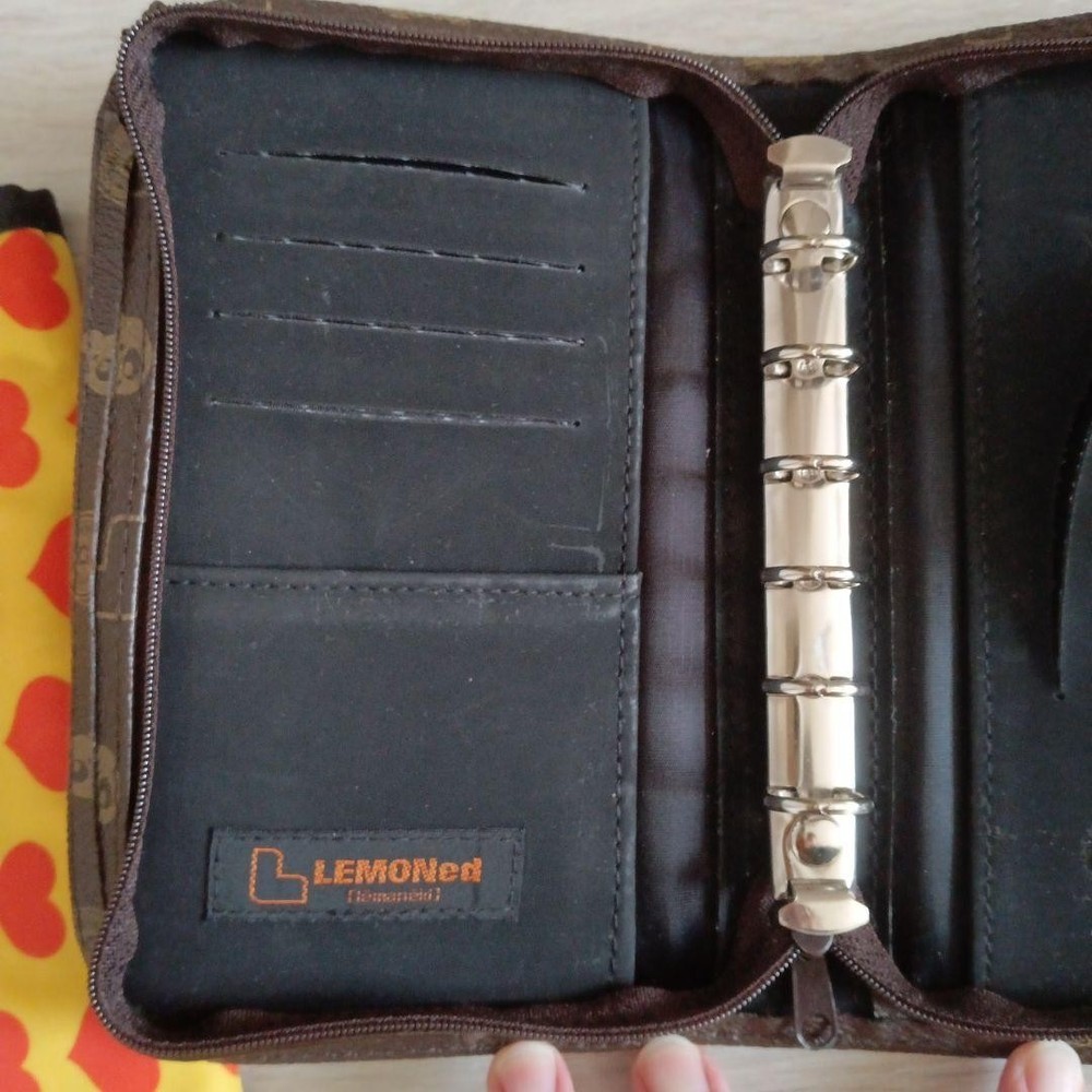 hide lemonade notebook case