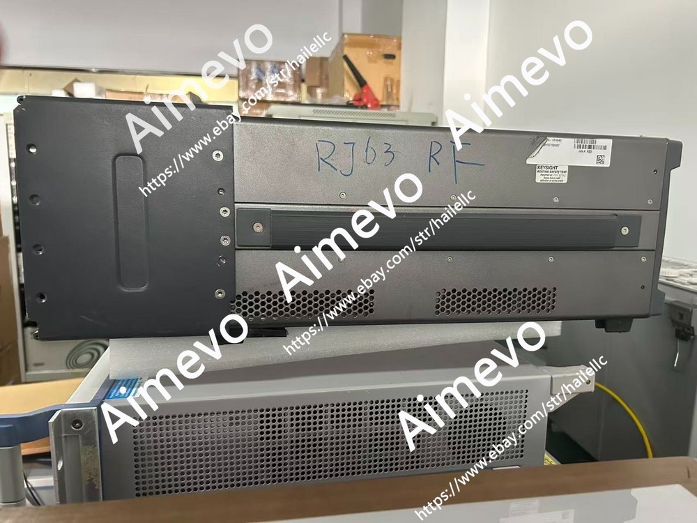 Keysight E6640A EXM Wireless Test Set / Signal Analyzer with 4 modules