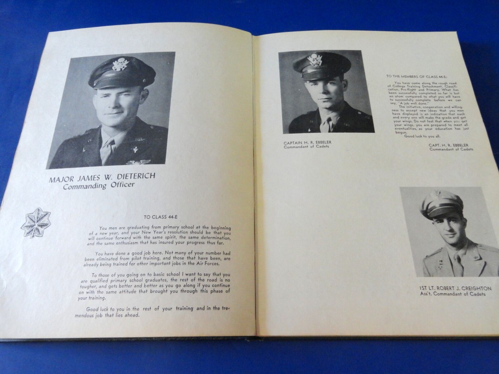 FT. STOCKTON ARMY AIR FIELD PILOT CLASS BOOK 44-E