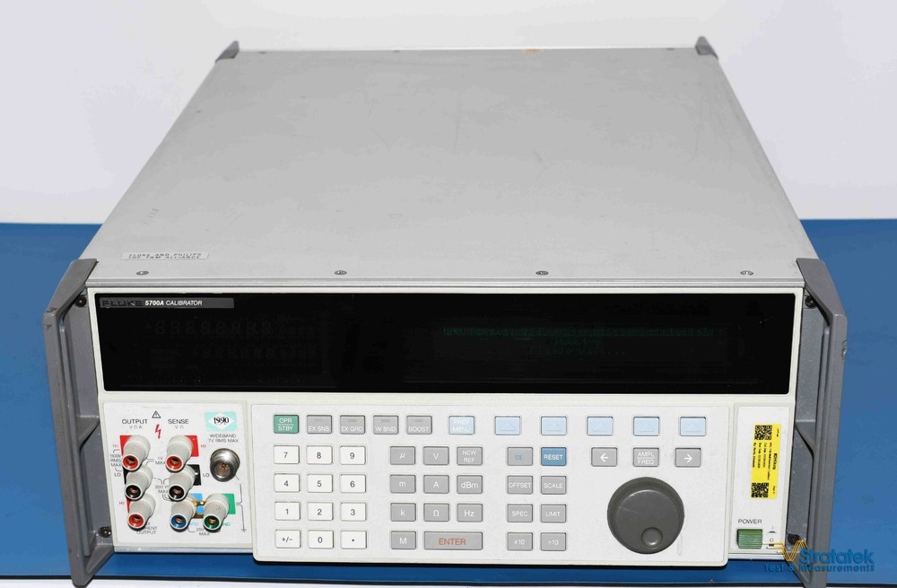 Fluke 5700A Multifunction Calibrator with FLUKE Calibration Certificate