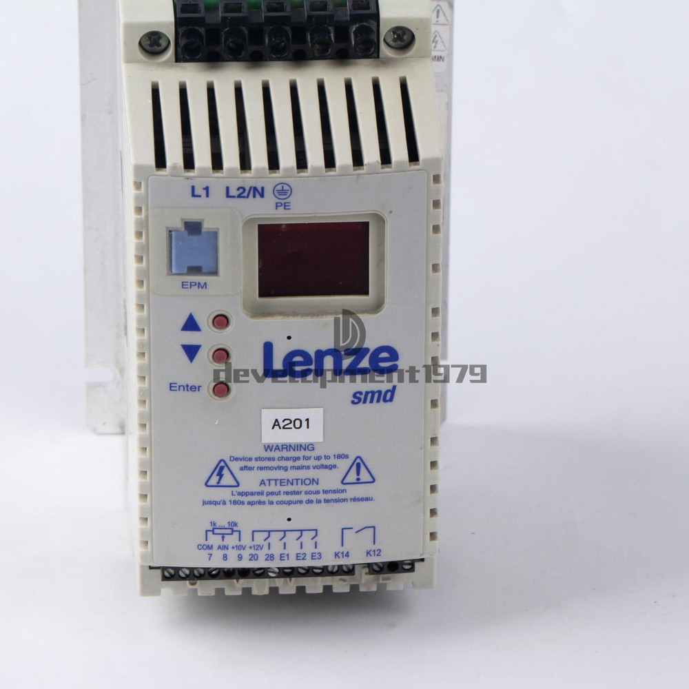 1PC Lenze frequency converter ESMD751C4TXA Used