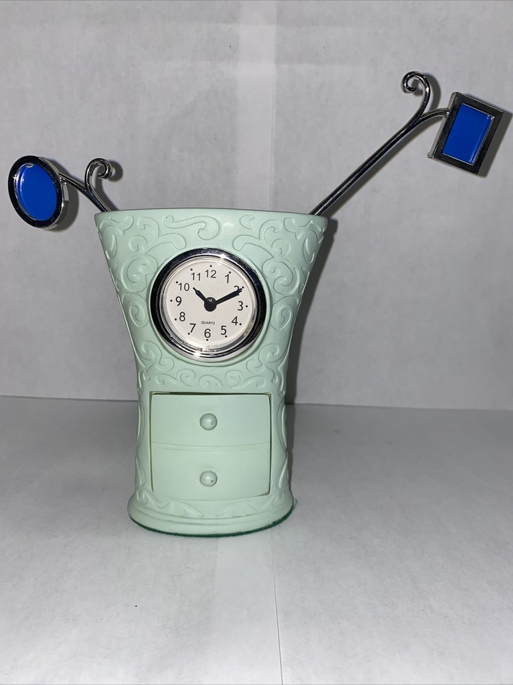 Decorative Accent Clock