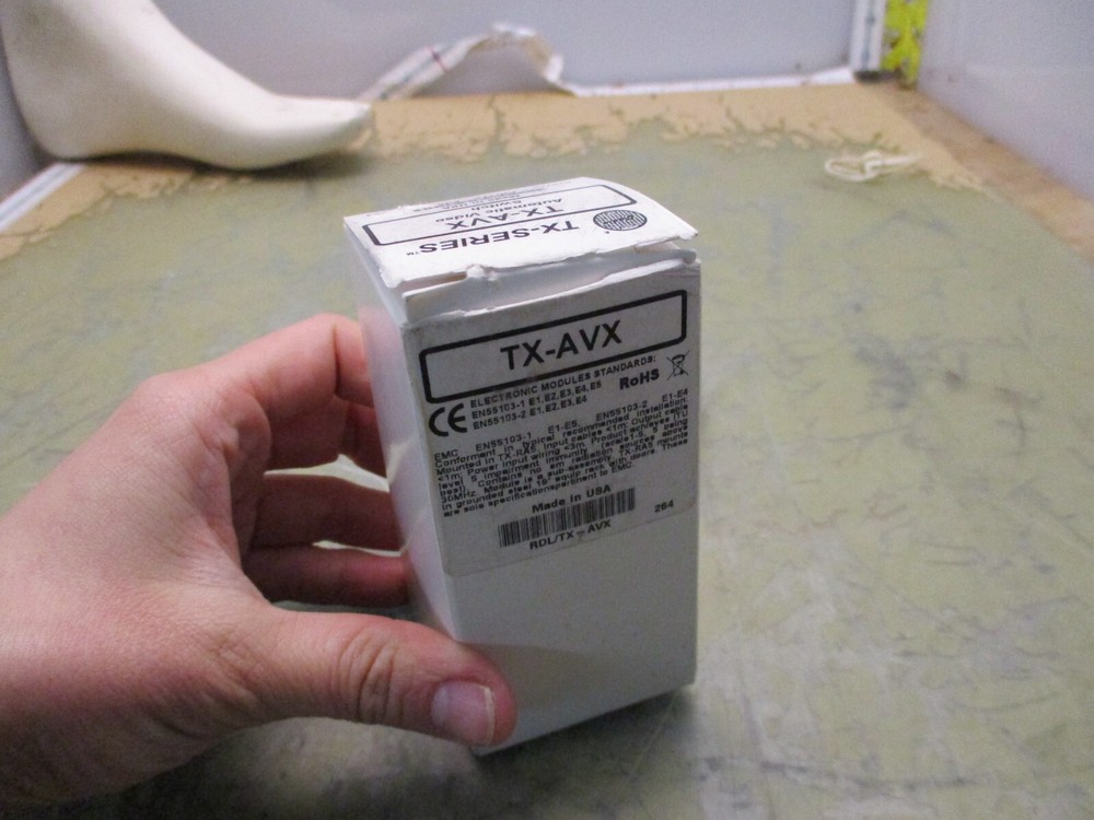 RDL TX-AVX Automatic Video Switch RDL/TX-AVX [2*U-10]