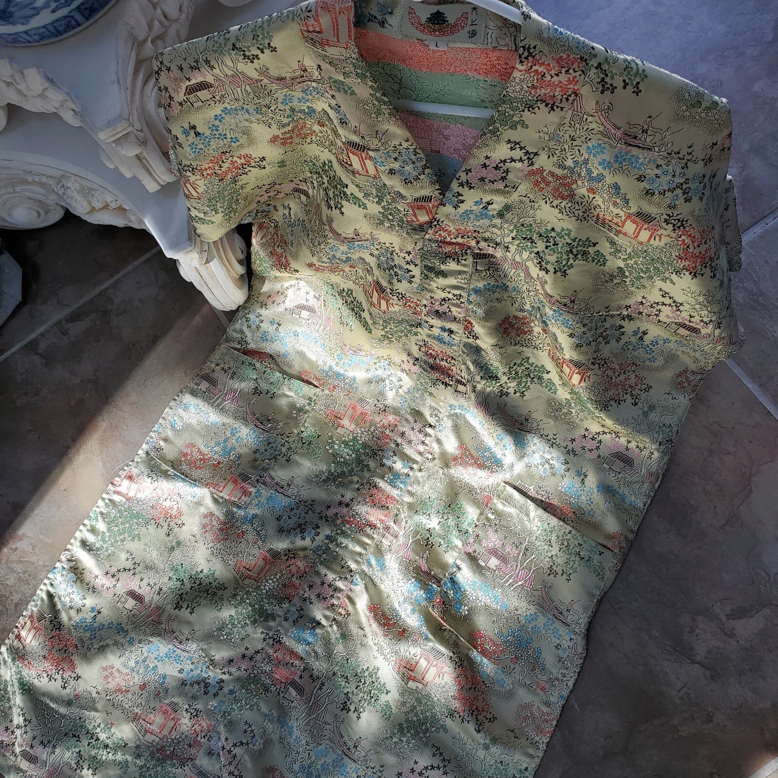 Greater Shanghai Hi-Low Kimono House Dress Vintage V-Neck Gold Brocade Size L