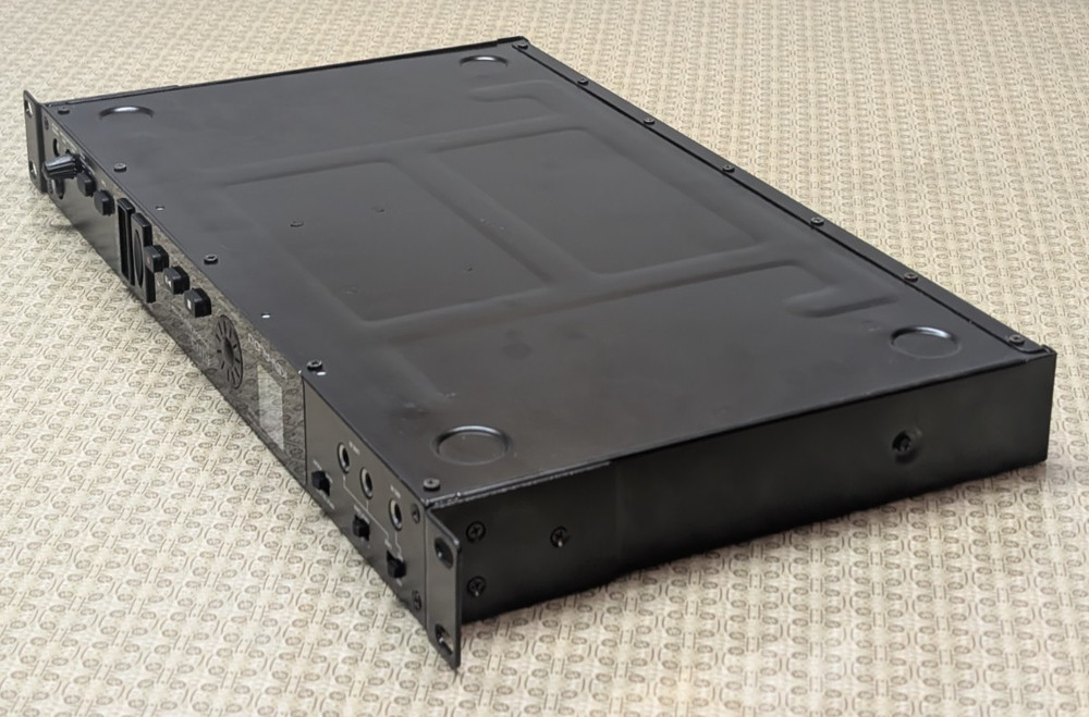 iKEY-AUDIO RM3 Rackmount Professional Digital Recorder - Working