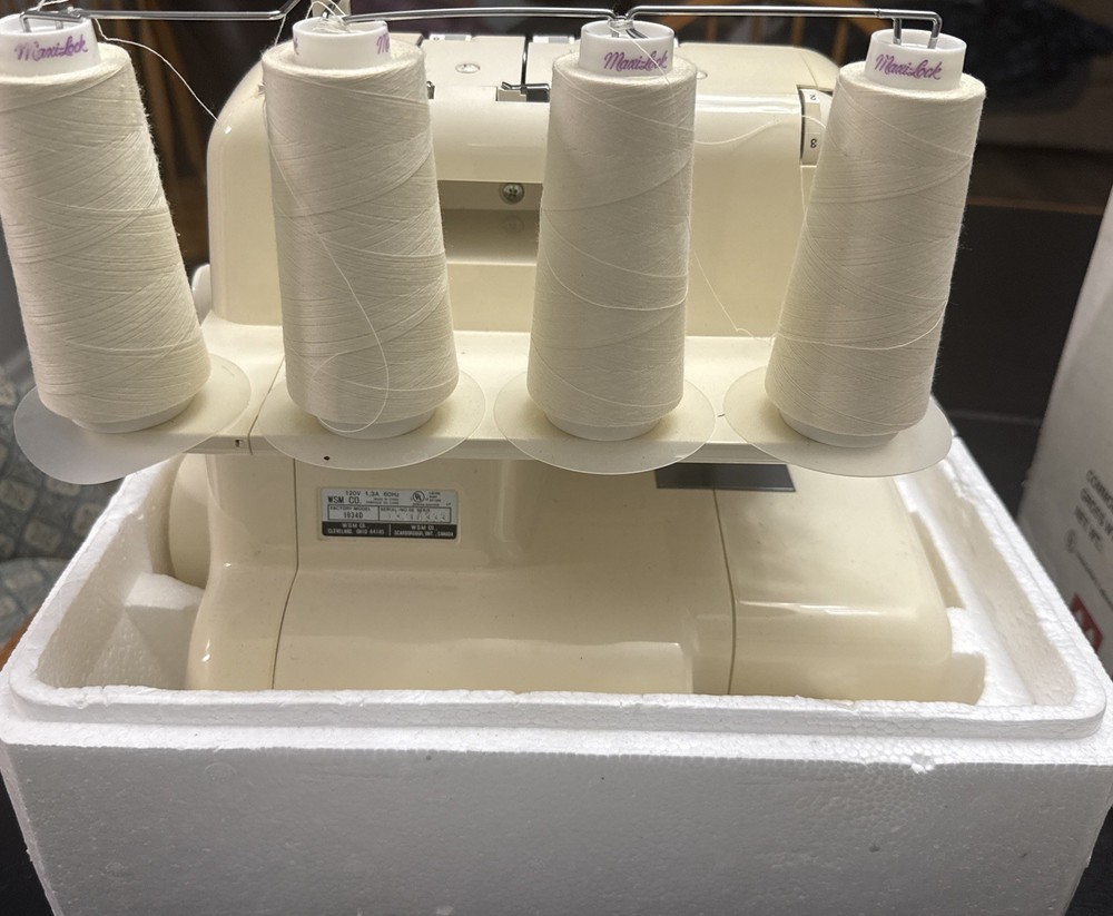 White Superlock Electronic model 1934D Serger Sewing Machine W Extras