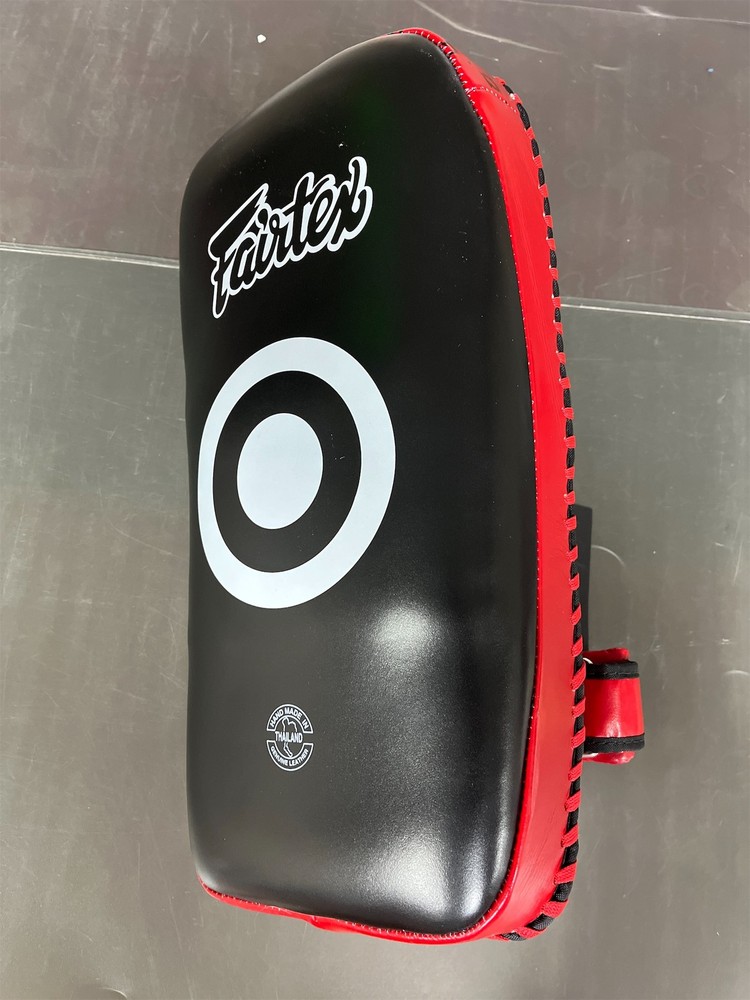 Fairtex Muay Thai Curved Pads