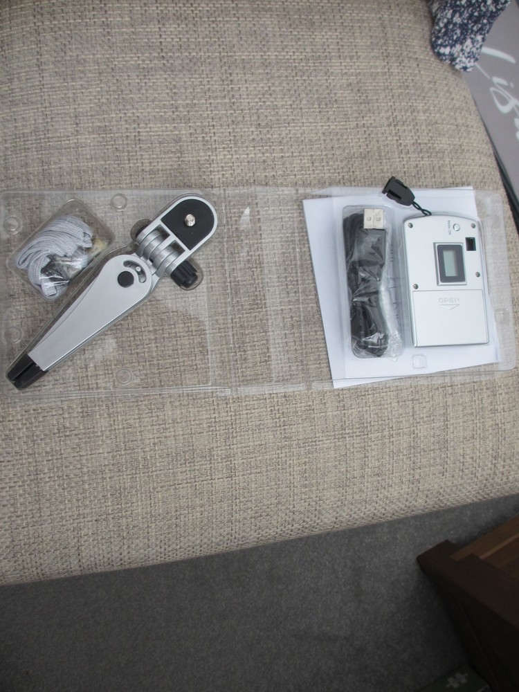 Mini Cam 100k Digital Camera TDC-15 - dual function Minicam (ll)